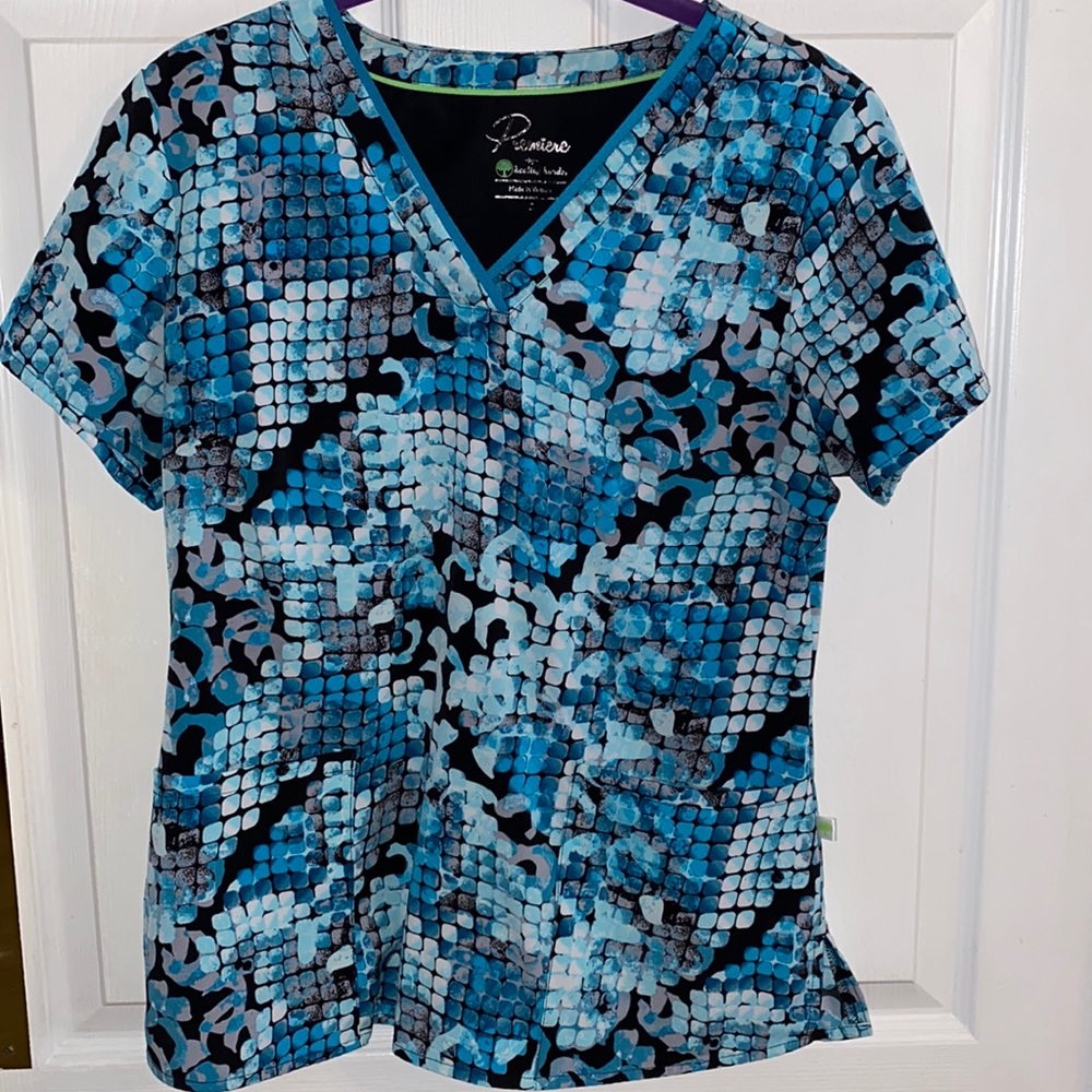 Scrub top